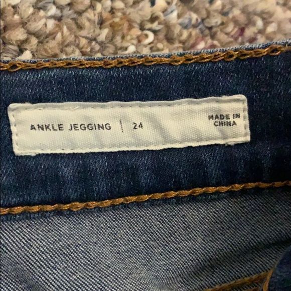 Pacsun Medium Wash Ankle Cut Jeans - Picture 3 of 4